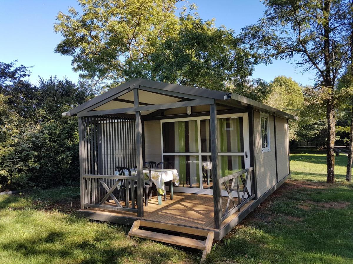 Camping Au Tour De L'Aveyron LʼHospitalet-du-Larzac エクステリア 写真