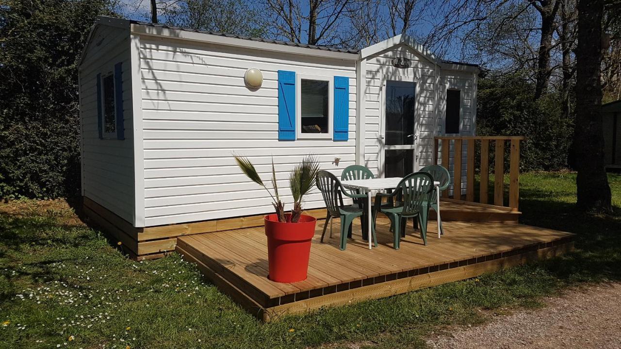 Camping Au Tour De L'Aveyron LʼHospitalet-du-Larzac エクステリア 写真