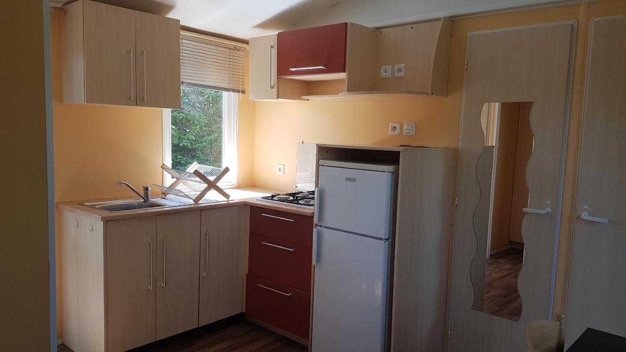 Camping Au Tour De L'Aveyron LʼHospitalet-du-Larzac エクステリア 写真