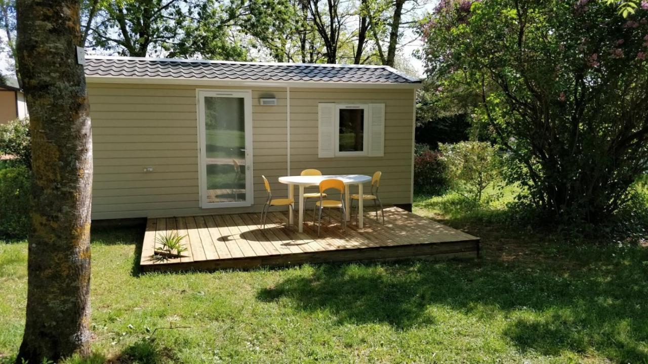 Camping Au Tour De L'Aveyron LʼHospitalet-du-Larzac エクステリア 写真