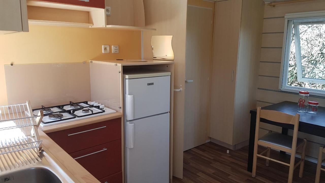 Camping Au Tour De L'Aveyron LʼHospitalet-du-Larzac エクステリア 写真