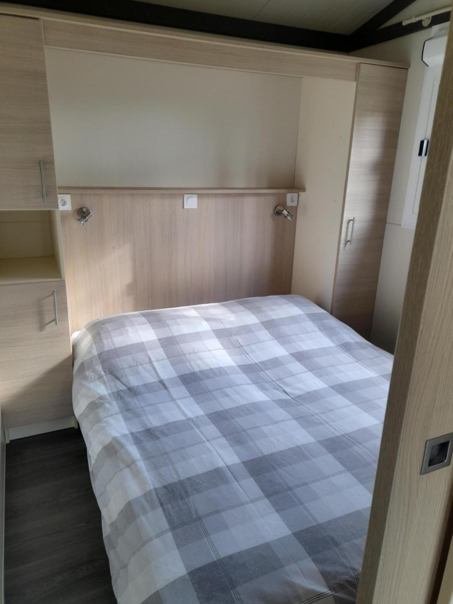 Camping Au Tour De L'Aveyron LʼHospitalet-du-Larzac エクステリア 写真